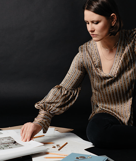 Portrait der Schmuck Designerin Helge Maren