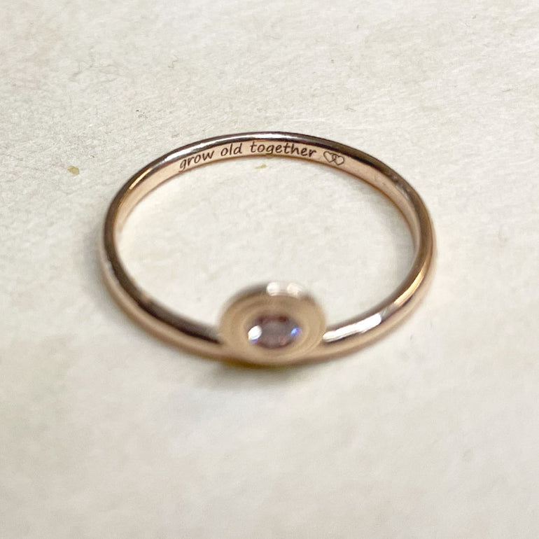 Ring in Rosegold mit Schmuck Gravur