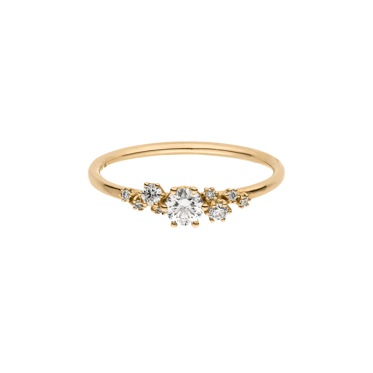 Designer Verlobungsring handgemacht aus Gold mit verschiedenn großen Labordiamanten