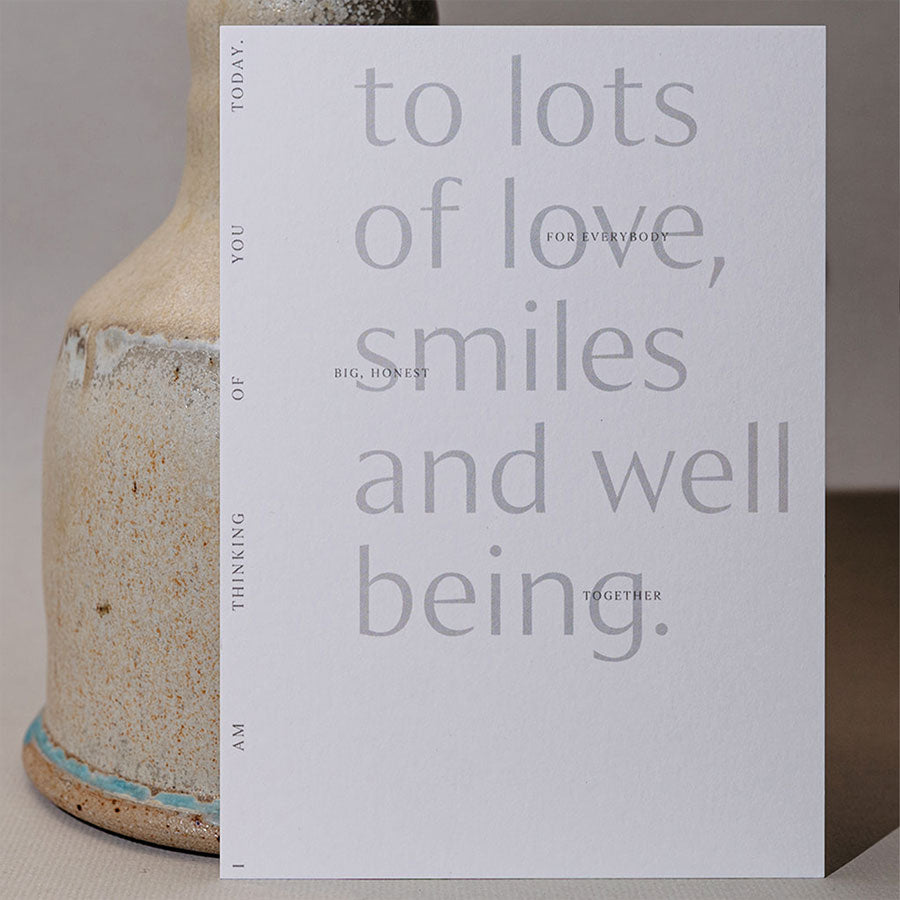 Postkarte Weihnachten mit englischem Text to lots of love smiles and well being