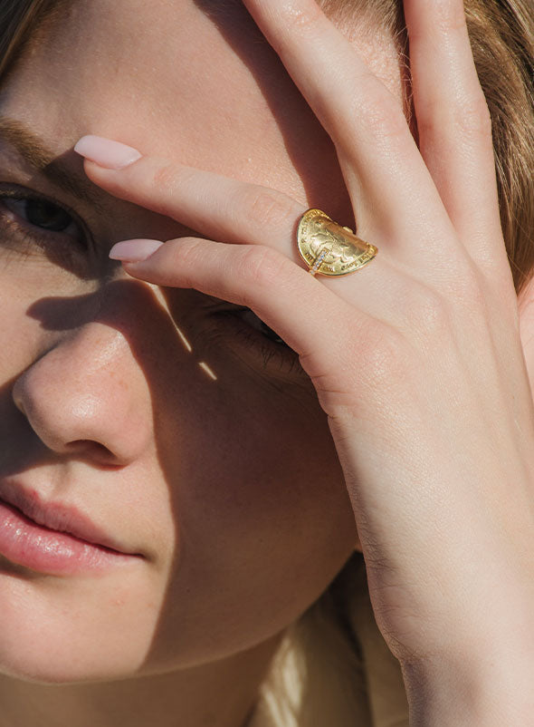 Der Wild Flowers Ring von Maren Jewellery aus recyeltem Gold wird mit dem Green Product Award 2022 prämiert.