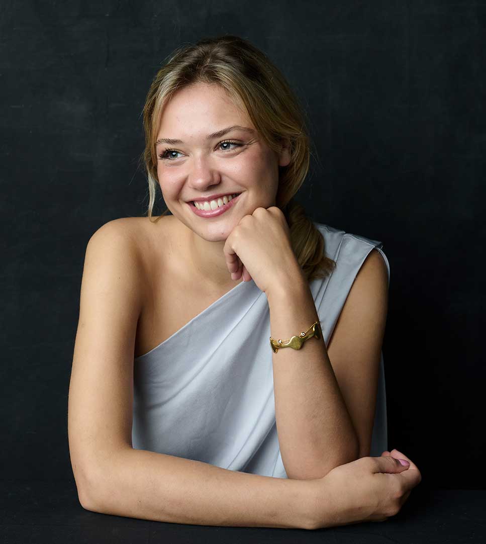 Portrait von Valentina Marschik Expertin für Design und Programmleiterin des Netzwerks für Mode und Lifestyle der Vereinten Nationen UN 