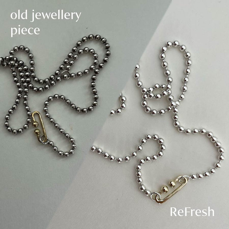 Eine Silberkette im Vorher- Nachher Vergleich, die von Maren Jewellery im ReFresh Service wieder aufpoliert wurde und nun wieder strahlend glänzt